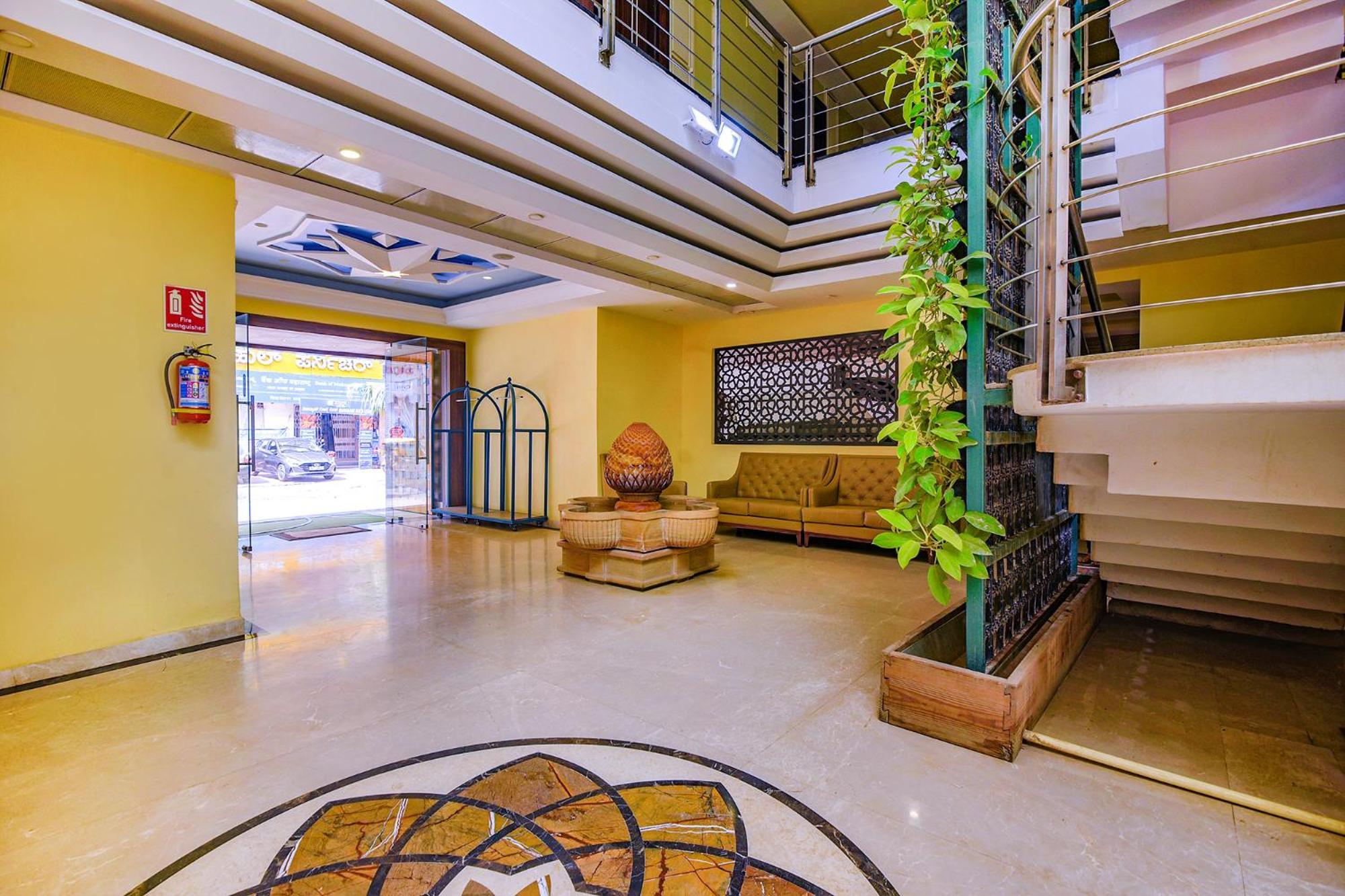 Fabhotel Phoenix Resorts - Nr M Chinnaswamy Stadium Bengaluru Zewnętrze zdjęcie